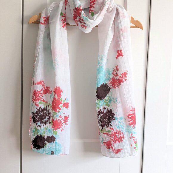BN 💯 Organic Cotton watercolor Scarf with Tassels (2) - Picture 5 of 6